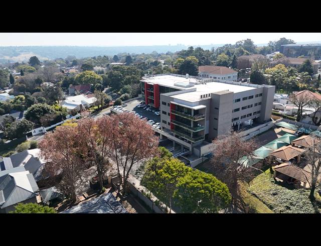 5,299.90M² OFFICE FOR SALE IN DUNKELD WEST